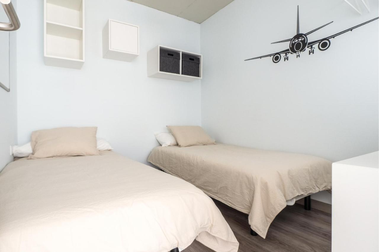El Ventero Apartment - Elegante Apt Para 5 Con Terraza, Wi-Fi Y Aparcamiento En La Calle Camarma de Esteruelas Kültér fotó