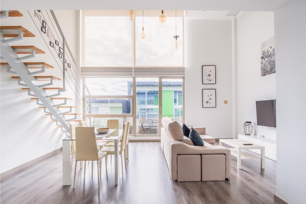 El Ventero Apartment - Elegante Apt Para 5 Con Terraza, Wi-Fi Y Aparcamiento En La Calle Camarma de Esteruelas Kültér fotó